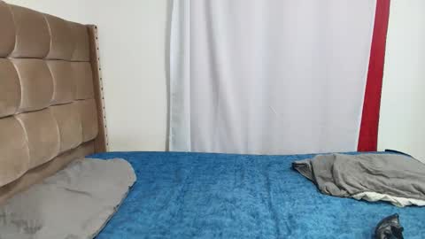 Snapshot of cloverrmoon chatting on 10/26/25, 07:47 clover online show from 10/26/25, 07:47