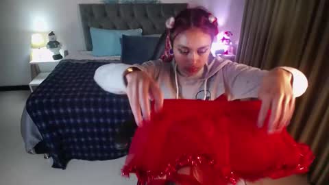 emely dolce online show from 12/24/24, 03:38