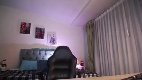 emely dolce online show from 12/30/24, 04:42