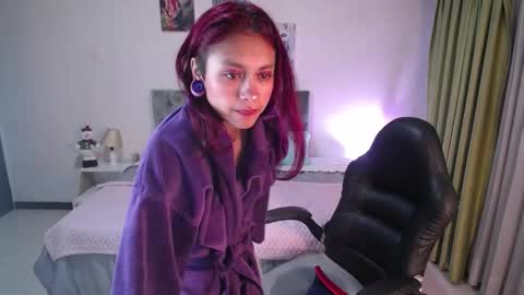 emely dolce online show from 01/04/25, 09:32