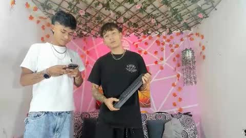 club_latinboys online show from 12/04/25, 08:39