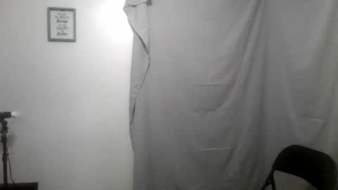 Snapshot of clubb86 chatting on 03/03/26, 09:31 Maxxdieselx69 online show from 03/03/26, 09:31