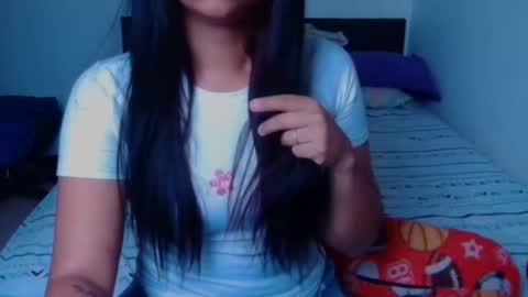 Snapshot of cluplechatur chatting on 02/06/25, 03:20 Meggan y Thiago online show from 02/06/25, 03:20