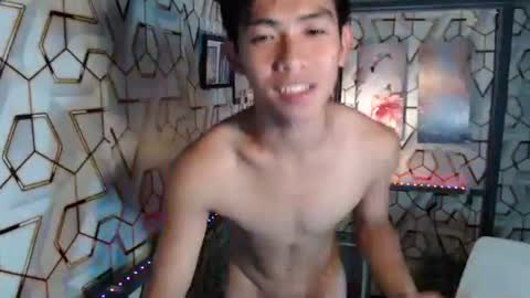 Snapshot of clyde_twinkx chatting on 09/16/25, 04:52 clyde_twinkx online show from 09/16/25, 04:52