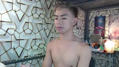 Snapshot of clyde_twinkx chatting on 11/02/25, 05:32 clyde_twinkx online show from 11/02/25, 05:32