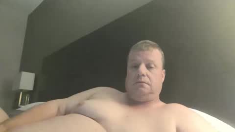 cmachen online show from 11/11/25, 02:11