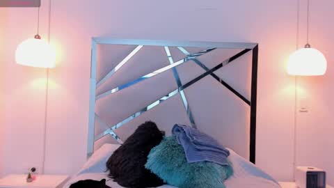 cmila0713 online show from 02/17/25, 08:47