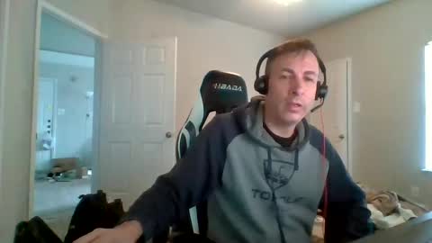 Snapshot of cmypenis chatting on 12/23/24, 03:55 Master Bates online show from 12/23/24, 03:55