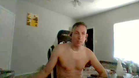 Snapshot of cmypenis chatting on 10/13/25, 05:35 Master Bates online show from 10/13/25, 05:35