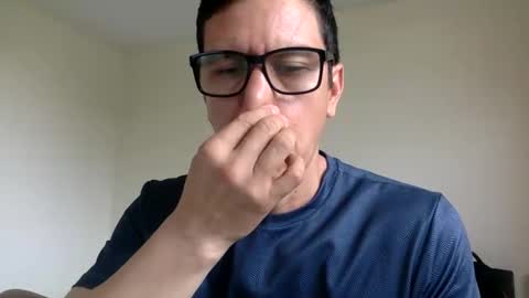 Snapshot of coach2020 chatting on 11/28/25, 07:38 coach2020 online show from 11/28/25, 07:38