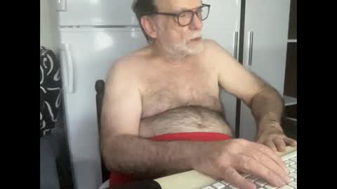 Snapshot of coach_karl chatting on 01/19/25, 11:10 Coach Karl Porn Star Tip me all the way to my next trip online show from 01/19/25, 11:10