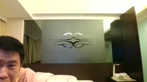 Snapshot of cocacola1668 chatting on 02/17/25, 05:10 Cocacola1668 online show from 02/17/25, 05:10