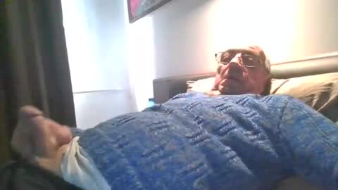 cock9635 online show from 03/05/25, 12:11