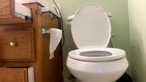 Snapshot of cockspitting chatting on 04/05/26, 02:25 cockspitting online show from 04/05/26, 02:25