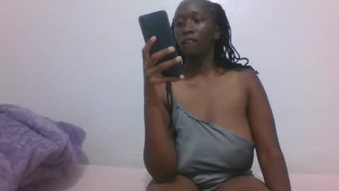 cocoalush9819 online show from 09/13/25, 10:42