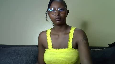 Coco online show from 04/17/26, 04:21