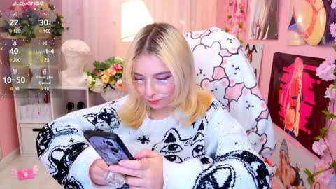 Snapshot of coconut_mia chatting on 01/16/25, 03:23 Mia online show from 01/16/25, 03:23