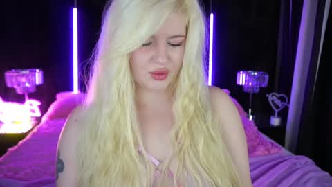 onlyfans amyleyy online show from 12/19/24, 07:51