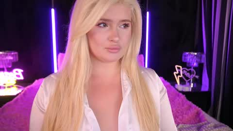 onlyfans amyleyy online show from 03/10/25, 07:21