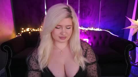 Snapshot of cocosecretss chatting on 05/16/26, 07:38 onlyfans amyleyy online show from 05/16/26, 07:38