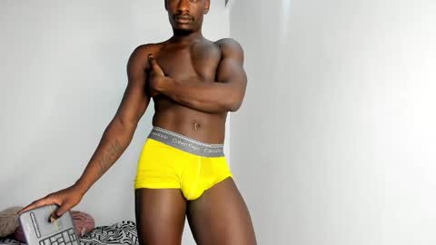 Snapshot of coddy_fit chatting on 11/21/25, 11:42 cody online show from 11/21/25, 11:42