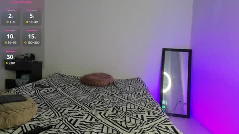 Snapshot of coddy_fit chatting on 11/22/25, 11:26 cody online show from 11/22/25, 11:26