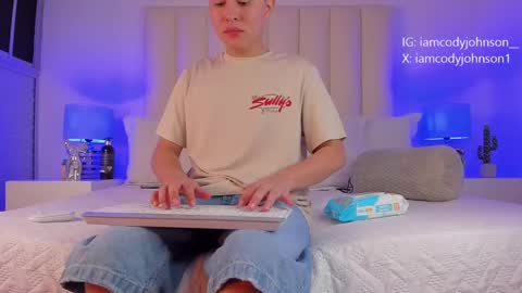 Snapshot of cody_johnsonn_ chatting on 01/02/25, 07:40 CODY online show from 01/02/25, 07:40