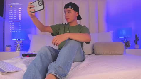 Snapshot of cody_johnsonn_ chatting on 03/03/25, 08:00 CODY online show from 03/03/25, 08:00