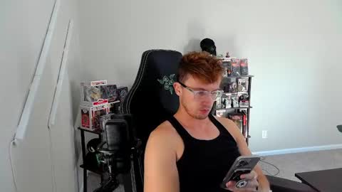 codyt1016 online show from 10/15/25, 04:18