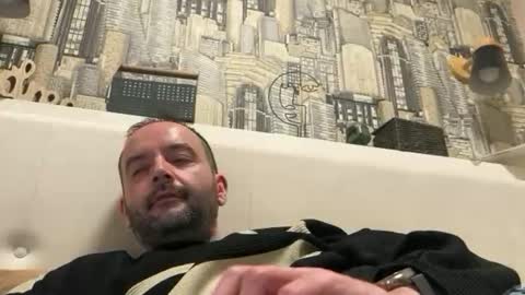 colambus83 online show from 03/11/26, 06:47