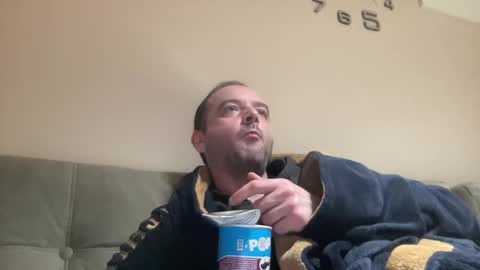 colambus83 online show from 04/18/26, 07:18