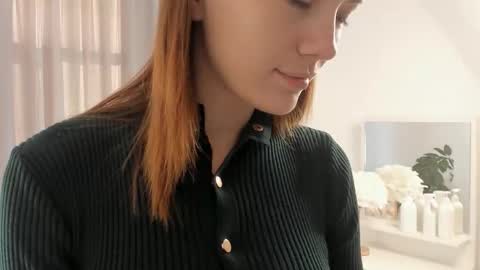 Snapshot of colbymcroberts chatting on 09/10/25, 01:38 Carry online show from 09/10/25, 01:38