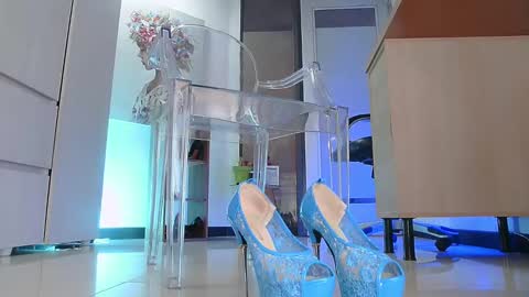 Snapshot of colete_milf chatting on 02/14/25, 05:57 Samantha online show from 02/14/25, 05:57