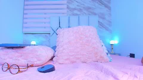 colett online show from 12/17/25, 12:11