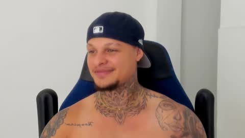 Snapshot of colin_prince2 chatting on 02/07/25, 10:52 COLIN online show from 02/07/25, 10:52