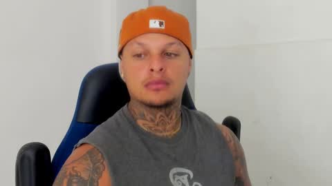 Snapshot of colin_prince2 chatting on 02/11/25, 02:57 COLIN online show from 02/11/25, 02:57