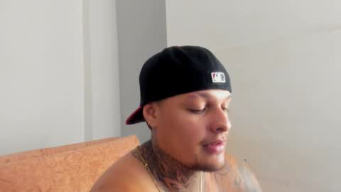 Snapshot of colin_prince2 chatting on 02/22/25, 03:58 COLIN online show from 02/22/25, 03:58