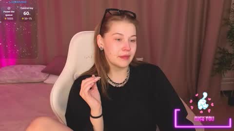 Collen Mon Tue Wed Thu Fri GMT 3 0300am - 0900am  online show from 03/05/26, 05:09