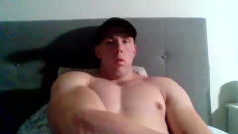 Snapshot of college_muscle chatting on 01/24/25, 02:19 foreverxshredded online show from 01/24/25, 02:19