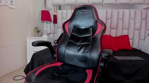 college_muscle_ass online show from 10/01/25, 01:39