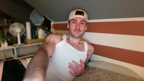 collegeboy417 online show from 12/22/25, 04:09