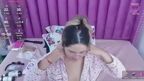  MEGAN  online show from 11/06/25, 08:21