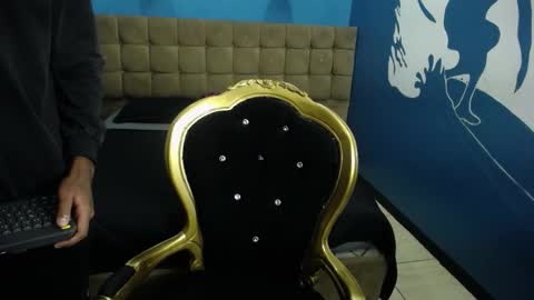 Snapshot of collemanstone chatting on 11/05/25, 01:11 CollemanStone online show from 11/05/25, 01:11