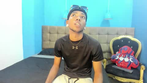 Snapshot of collemanstone chatting on 11/19/25, 05:07 CollemanStone online show from 11/19/25, 05:07