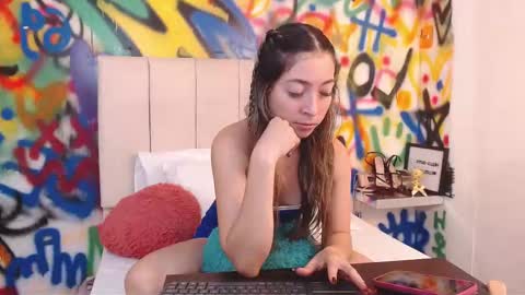 valentina online show from 03/25/26, 02:01