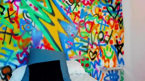 valentina online show from 04/12/26, 12:10