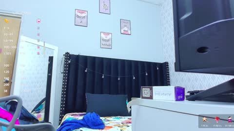 Snapshot of colombia_mommy_ chatting on 02/17/25, 12:38 GRETCHEN online show from 02/17/25, 12:38