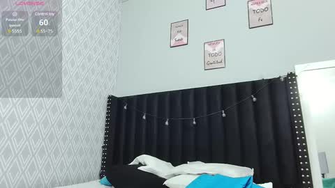 Snapshot of colombia_mommy_ chatting on 02/22/25, 12:40 GRETCHEN online show from 02/22/25, 12:40