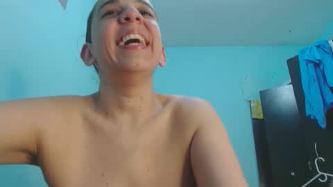 Snapshot of colombiana_latin chatting on 10/15/25, 12:44 Colombian Hot online show from 10/15/25, 12:44