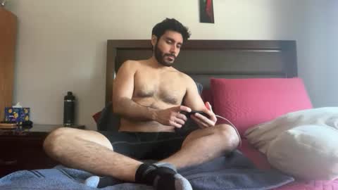colombianstud94 online show from 03/12/26, 05:41